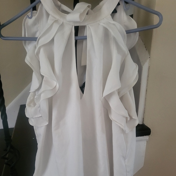 White/light ivory sleeveless beautiful ruffle top. Size small - Picture 2 of 6